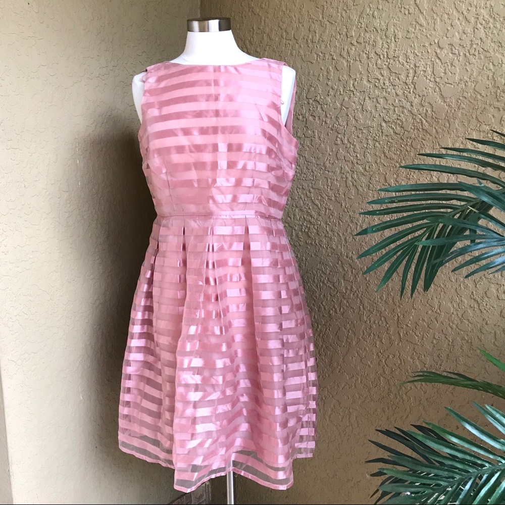 🆕 London Style Connection Blush Sleeveless Dress